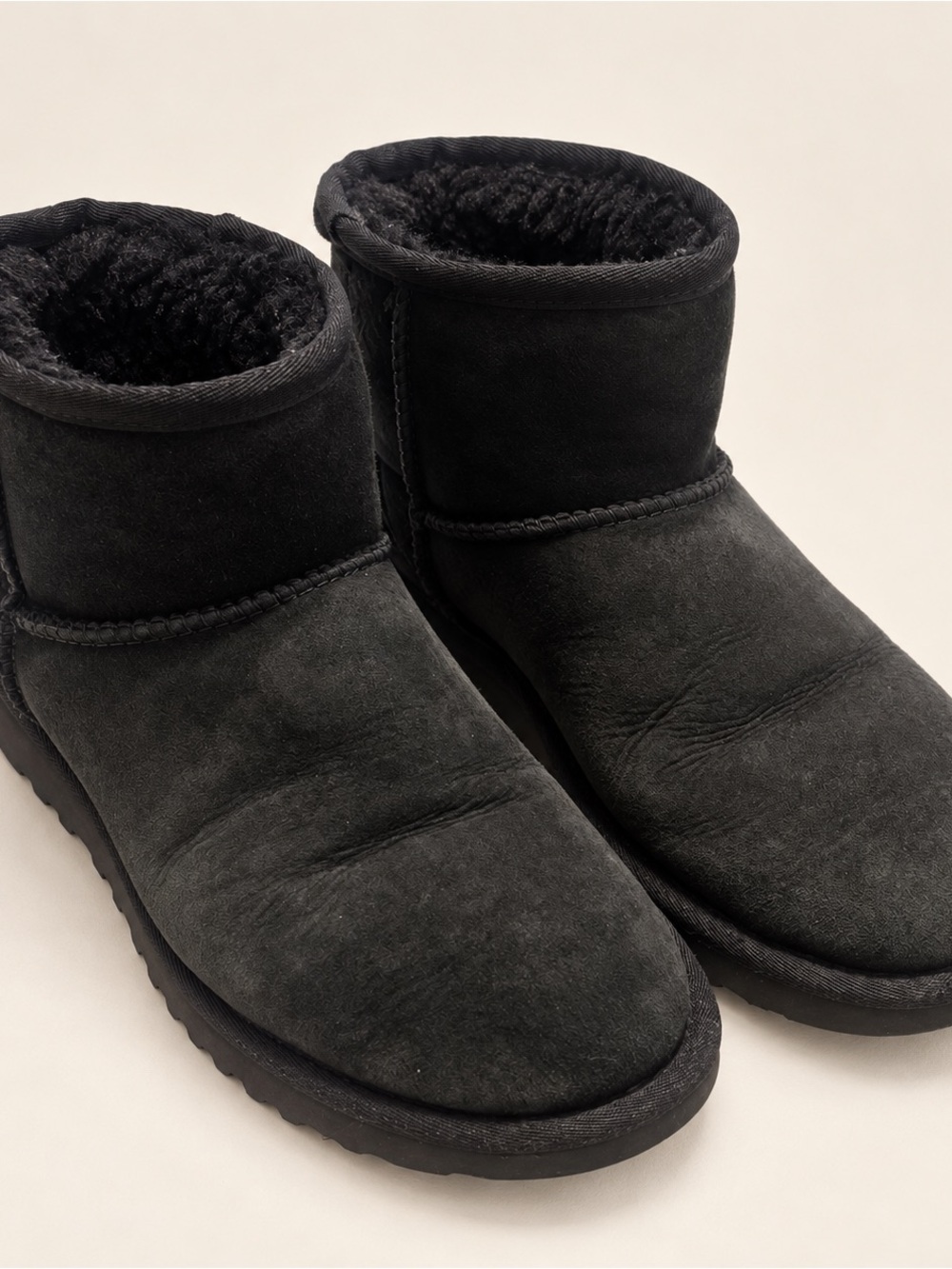 Black Cozy Shearling-Lined Women’s Ankle Boot